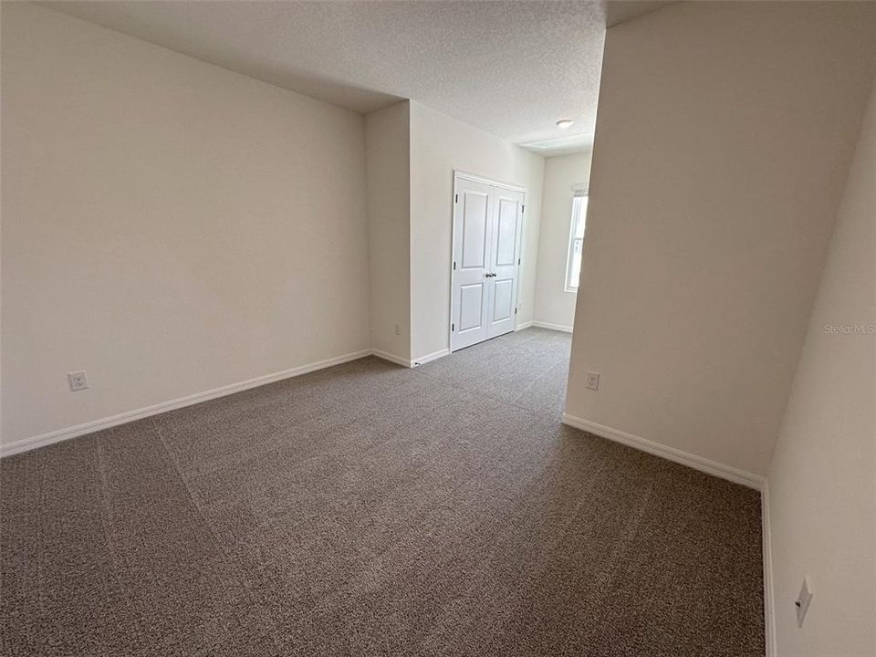 For Rent: $2,200 (3 beds, 2 baths, 1776 Square Feet)