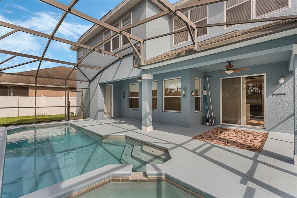 Active With Contract: $3,500 (5 beds, 3 baths, 3203 Square Feet)