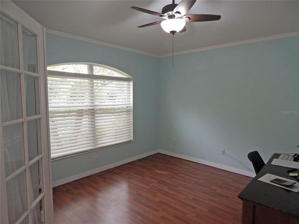 For Rent: $3,300 (4 beds, 2 baths, 2310 Square Feet)