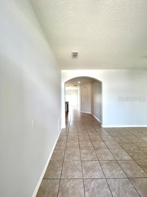 For Rent: $2,195 (3 beds, 2 baths, 1630 Square Feet)