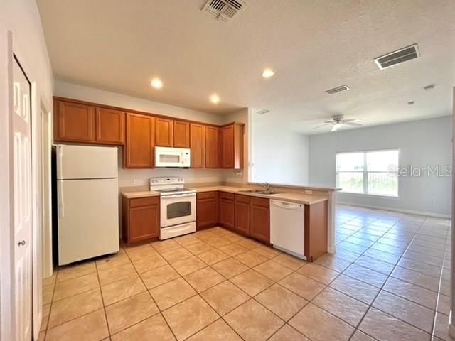 For Rent: $2,195 (3 beds, 2 baths, 1630 Square Feet)