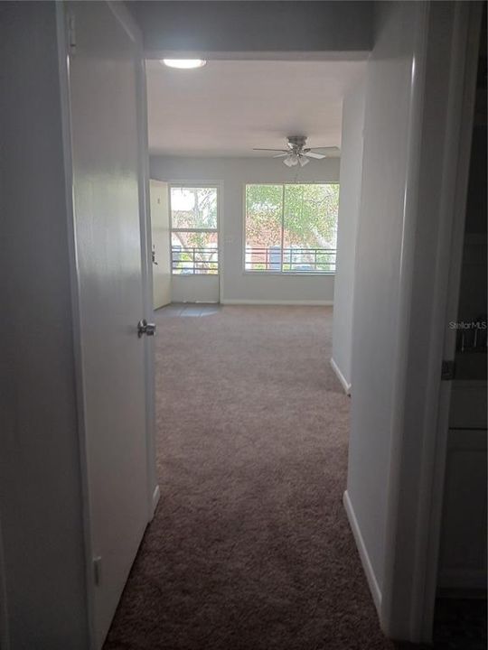 Active With Contract: $95,000 (1 beds, 1 baths, 640 Square Feet)