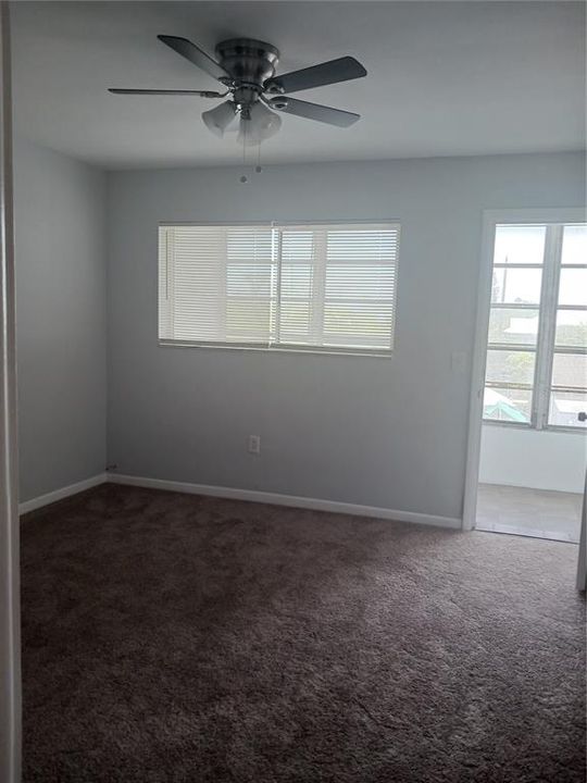 Active With Contract: $95,000 (1 beds, 1 baths, 640 Square Feet)