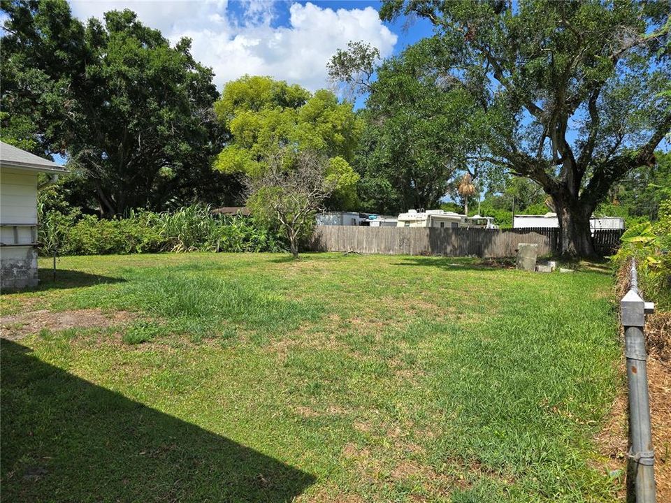 Active With Contract: $280,000 (3 beds, 2 baths, 1690 Square Feet)