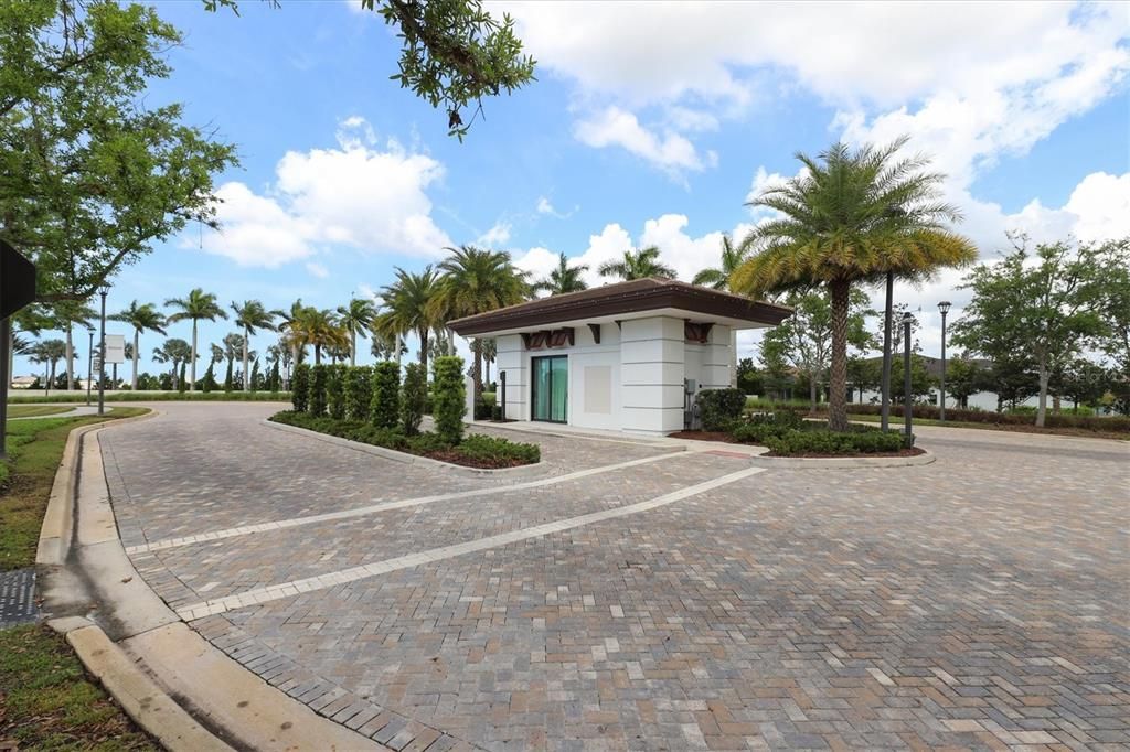 For Sale: $1,475,000 (4 beds, 5 baths, 3646 Square Feet)