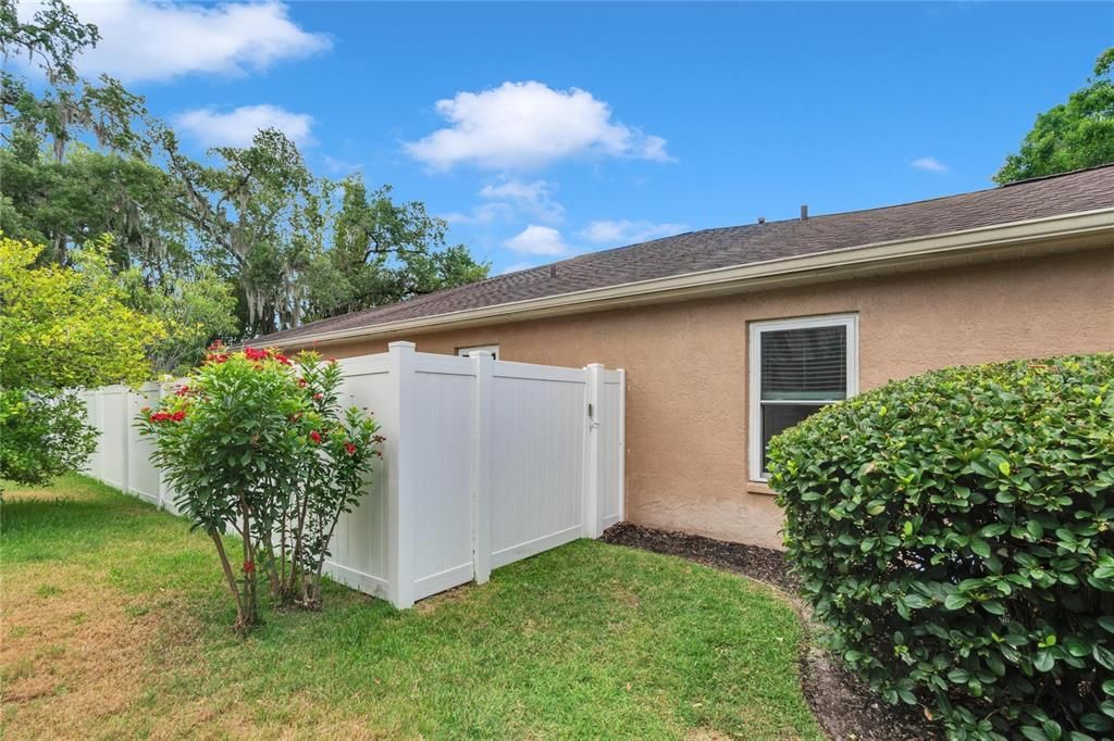 Active With Contract: $499,000 (4 beds, 3 baths, 2496 Square Feet)