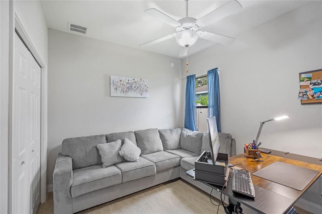 Active With Contract: $370,000 (4 beds, 2 baths, 2029 Square Feet)