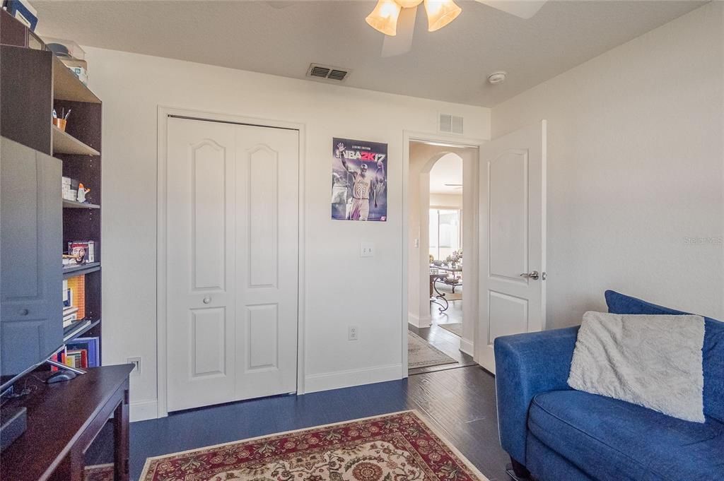 Active With Contract: $284,900 (3 beds, 2 baths, 1353 Square Feet)