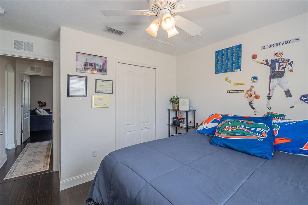 Active With Contract: $284,900 (3 beds, 2 baths, 1353 Square Feet)