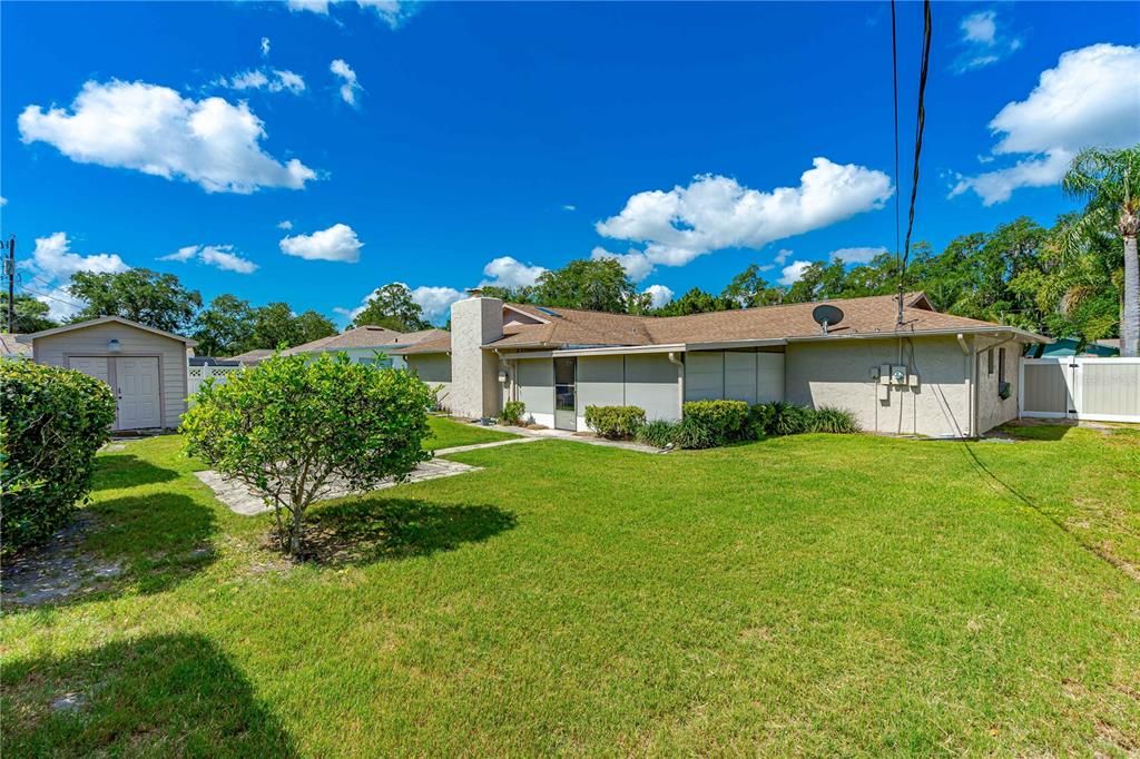 For Sale: $333,000 (3 beds, 2 baths, 1696 Square Feet)