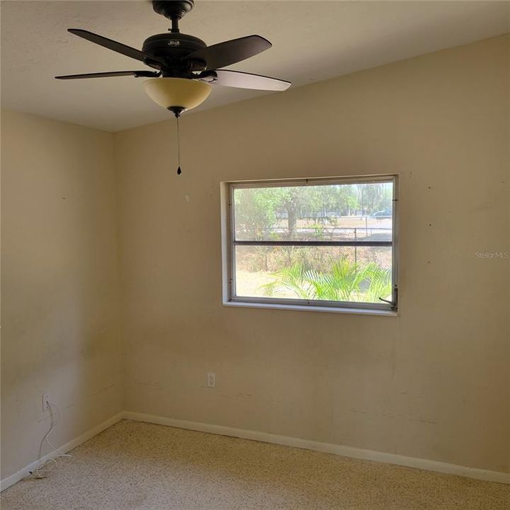 For Sale: $299,900 (2 beds, 2 baths, 1040 Square Feet)