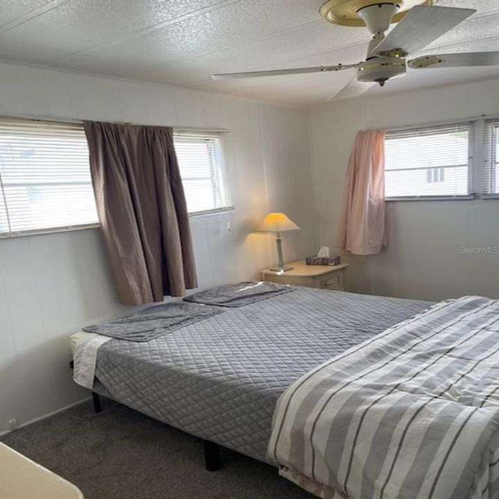 For Sale: $110,000 (1 beds, 1 baths, 552 Square Feet)