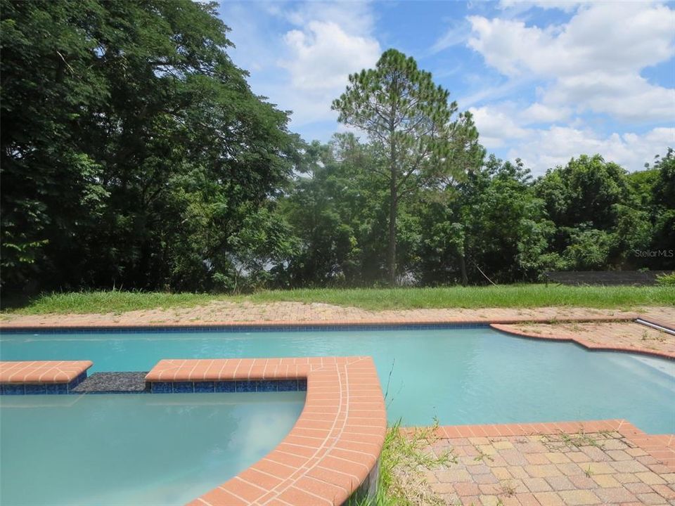 En Venta: $2,800,000 (2.15 acres)