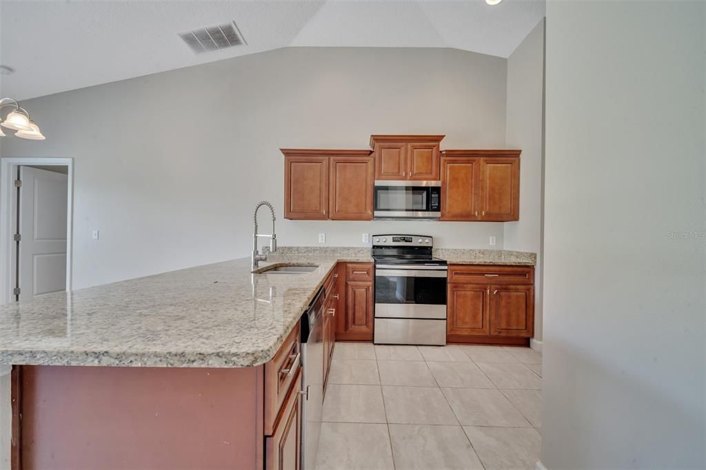 For Sale: $329,900 (4 beds, 2 baths, 1647 Square Feet)
