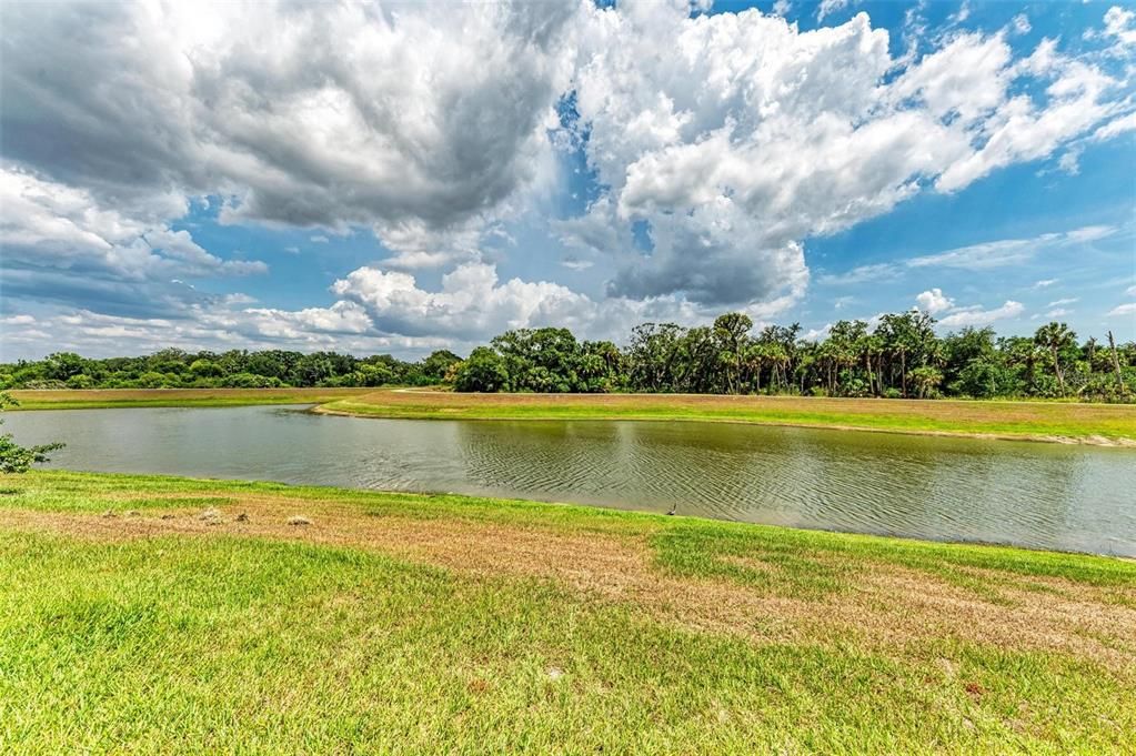 For Sale: $960,000 (3 beds, 3 baths, 2708 Square Feet)