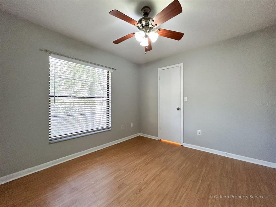 For Rent: $1,295 (2 beds, 1 baths, 900 Square Feet)