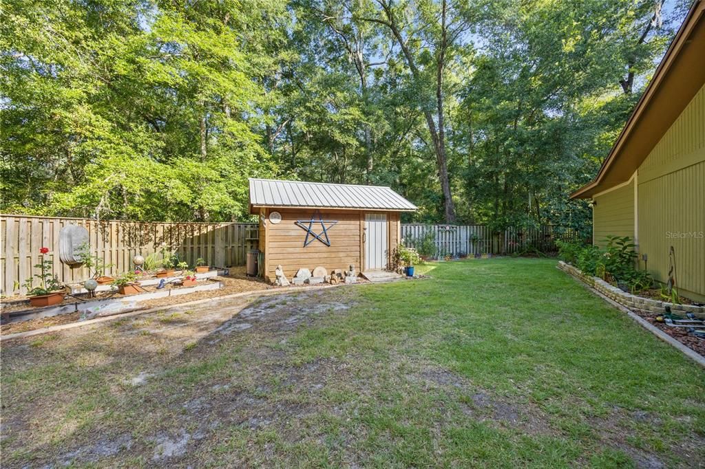 WORKSHOP FROM FRONT FENCE-LAUNDRYROOM  EXIT