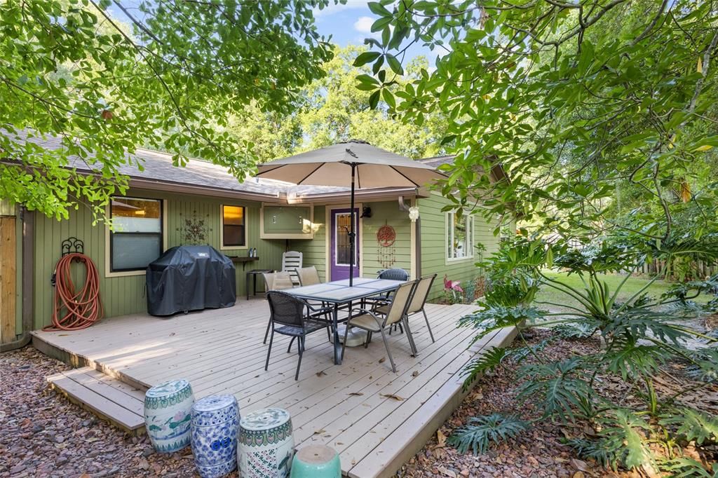 BACK DECK OFF OF GREAT ROOM - GRILL AND FURNITURE CONVEY