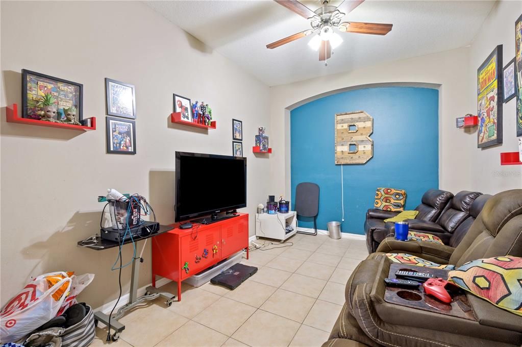 Active With Contract: $327,000 (3 beds, 2 baths, 1834 Square Feet)