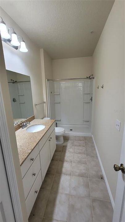 Active With Contract: $1,500 (1 beds, 1 baths, 942 Square Feet)