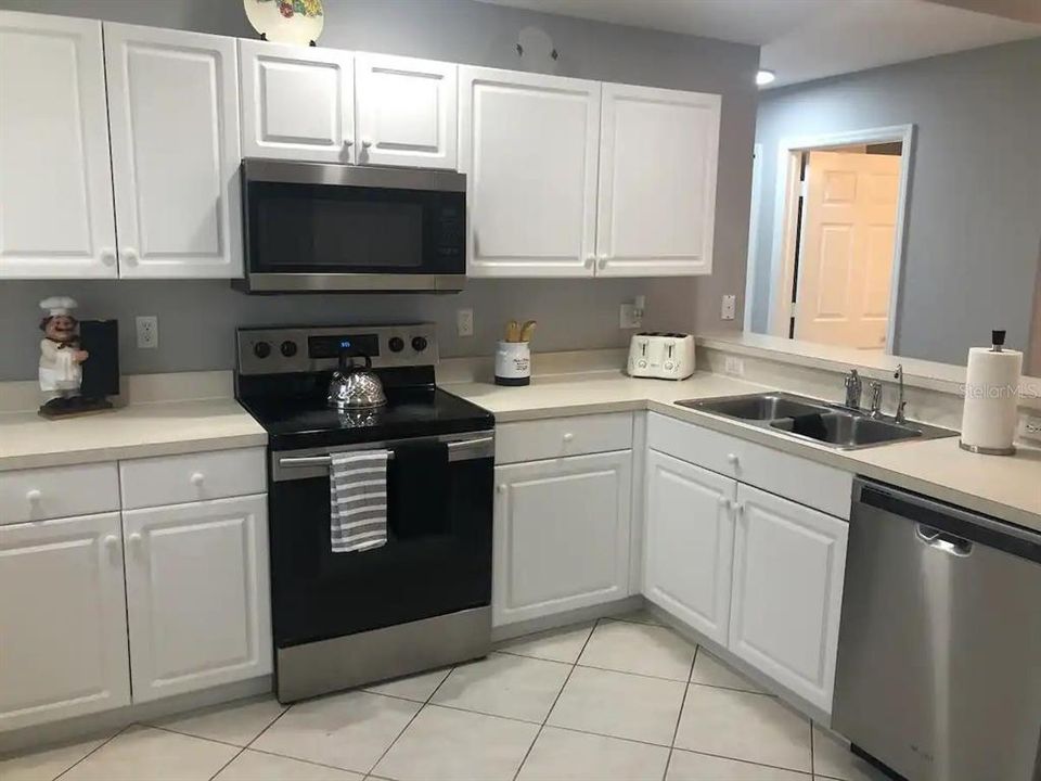 For Rent: $2,500 (3 beds, 2 baths, 1789 Square Feet)