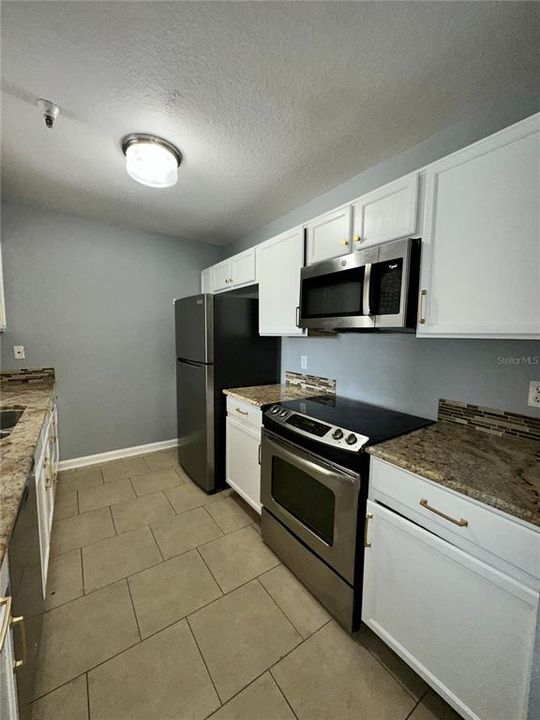 For Rent: $1,775 (2 beds, 2 baths, 1045 Square Feet)