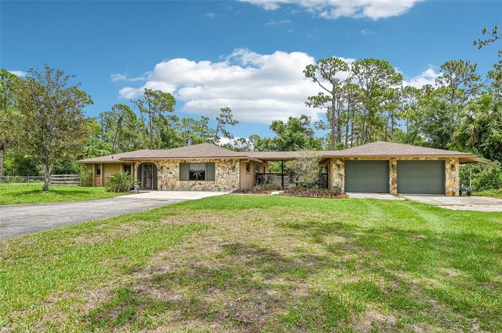 For Sale: $659,000 (3 beds, 2 baths, 1953 Square Feet)