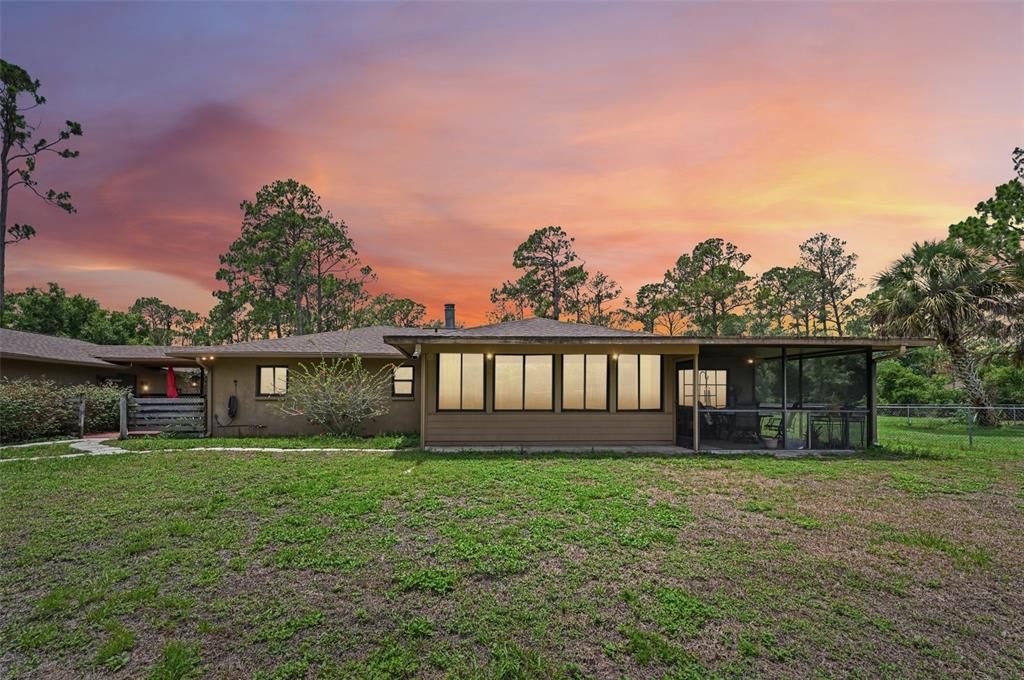 For Sale: $659,000 (3 beds, 2 baths, 1953 Square Feet)