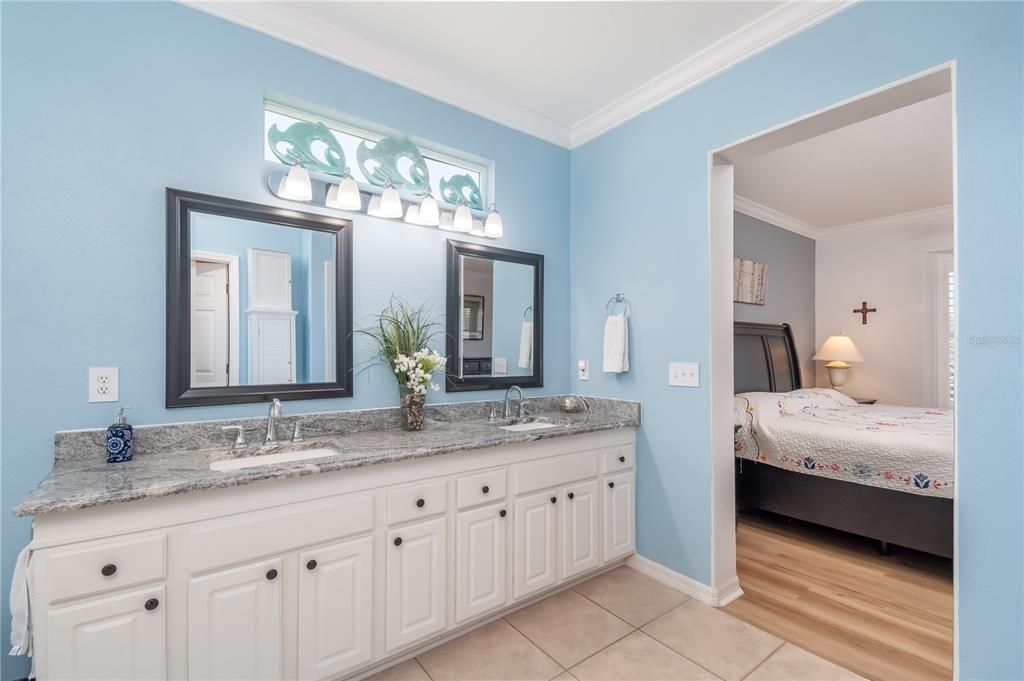 For Sale: $454,500 (2 beds, 2 baths, 2157 Square Feet)