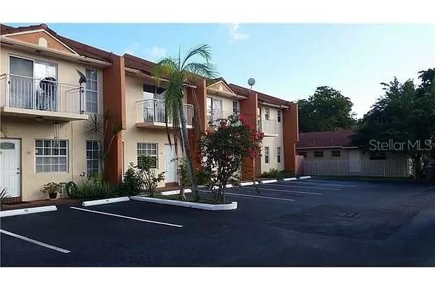 Recientemente alquilado: $2,495 (2 camas, 2 baños, 1200 Pies cuadrados)