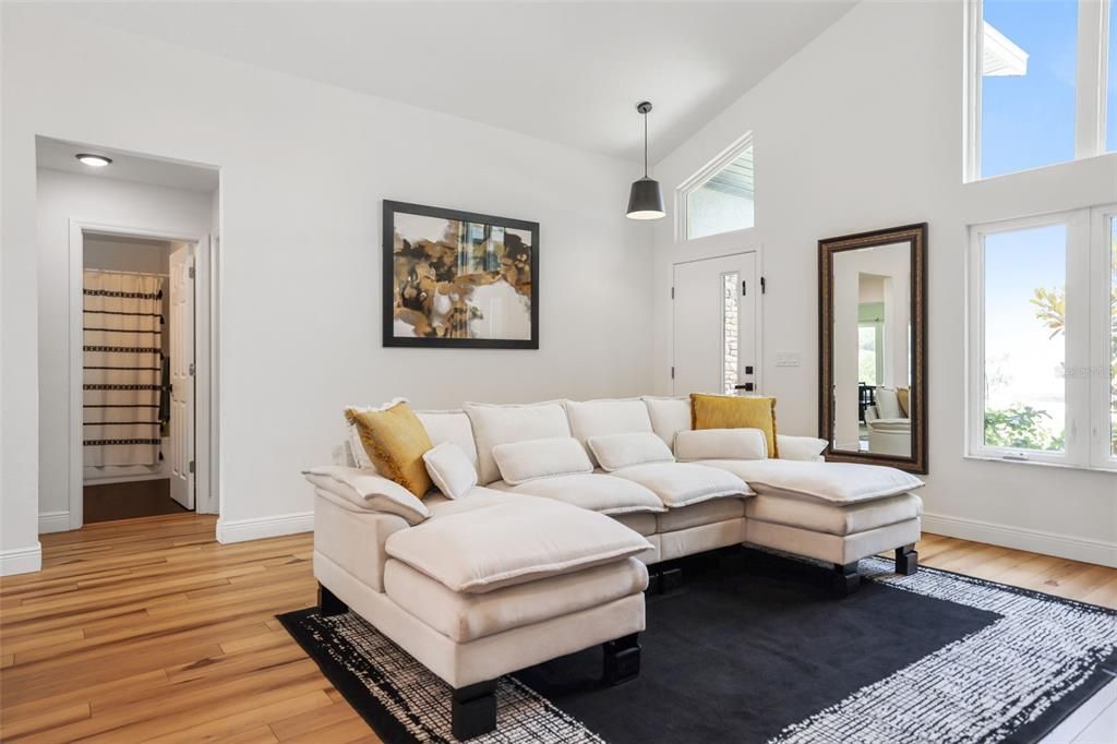 Active With Contract: $410,000 (4 beds, 2 baths, 1470 Square Feet)