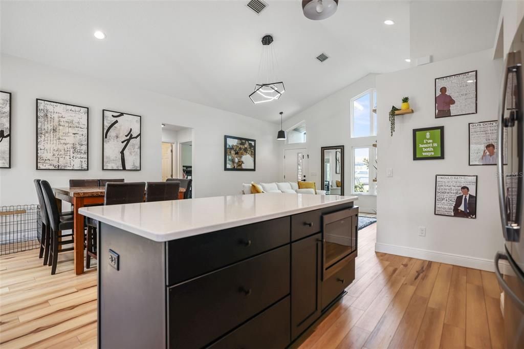 Active With Contract: $410,000 (4 beds, 2 baths, 1470 Square Feet)