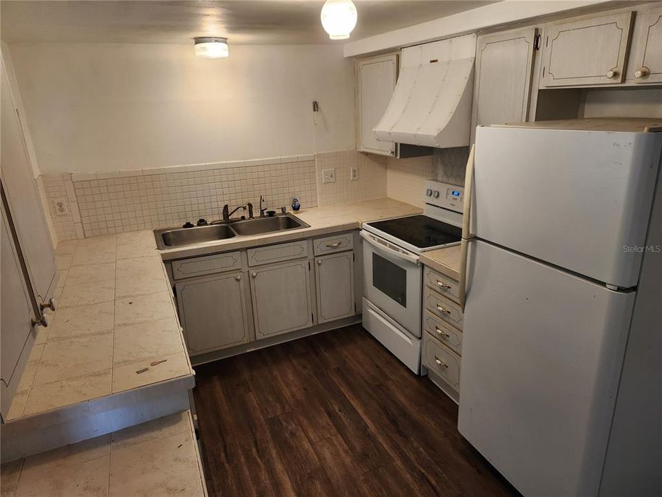 For Rent: $1,650 (2 beds, 2 baths, 1783 Square Feet)