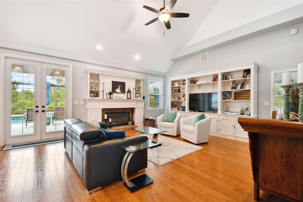 Active With Contract: $1,425,000 (4 beds, 2 baths, 3496 Square Feet)