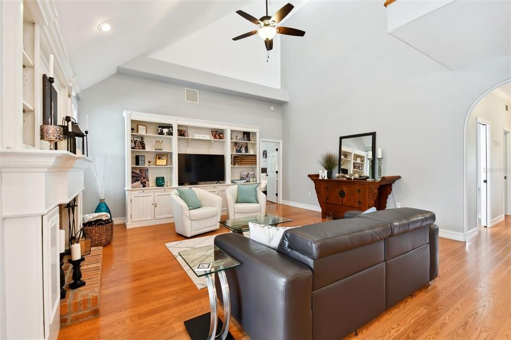 Active With Contract: $1,425,000 (4 beds, 2 baths, 3496 Square Feet)