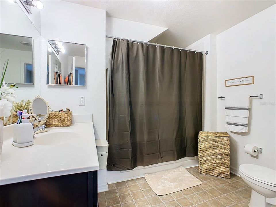 For Sale: $249,000 (3 beds, 2 baths, 1296 Square Feet)