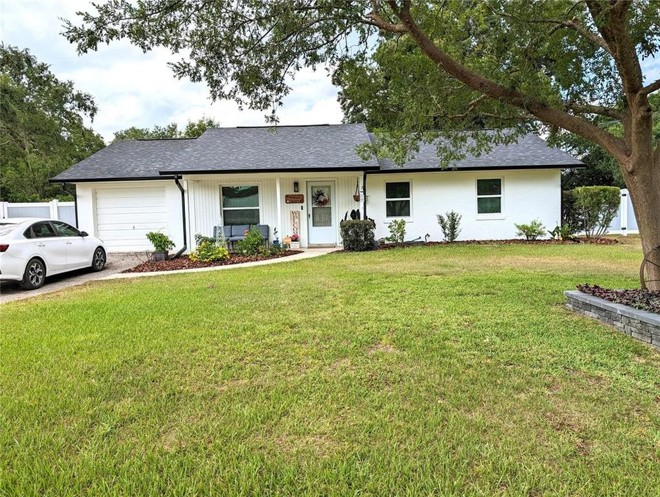 Active With Contract: $299,900 (4 beds, 2 baths, 1768 Square Feet)