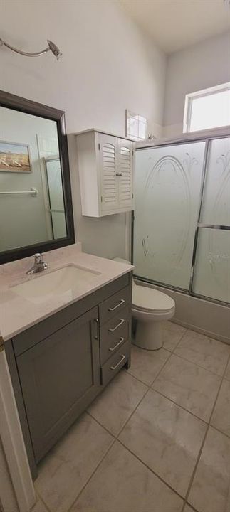 2nd Bathroom