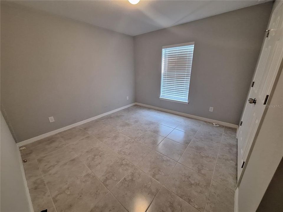 For Rent: $2,300 (3 beds, 2 baths, 1392 Square Feet)