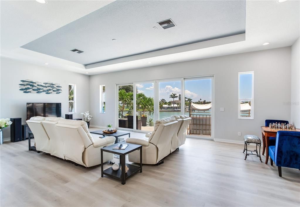 For Sale: $2,950,000 (5 beds, 5 baths, 3767 Square Feet)