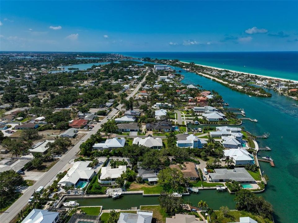 Canal to Intracoastal Waterway. No Fixed Bridges to the Gulf Of Mexico