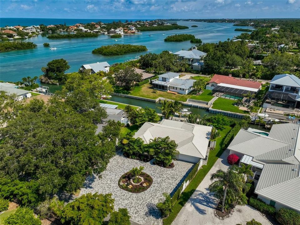 Canal Home w Dock and Boat Lift Across from Nokomis Beach