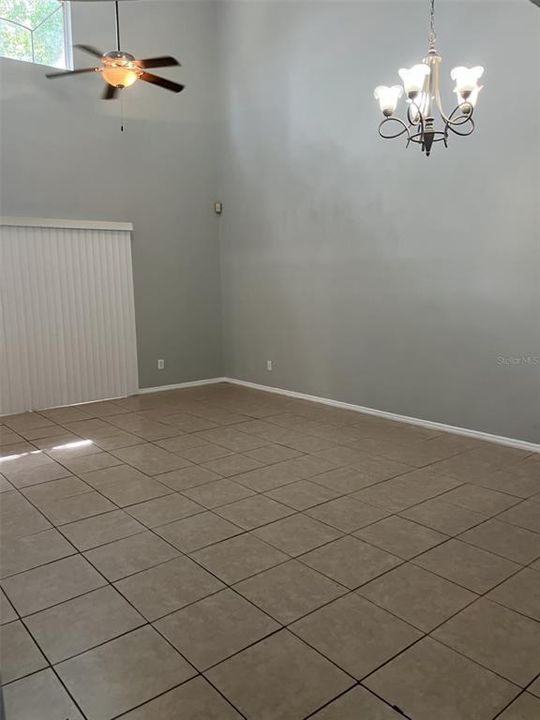 Recently Rented: $2,100 (3 beds, 2 baths, 1352 Square Feet)