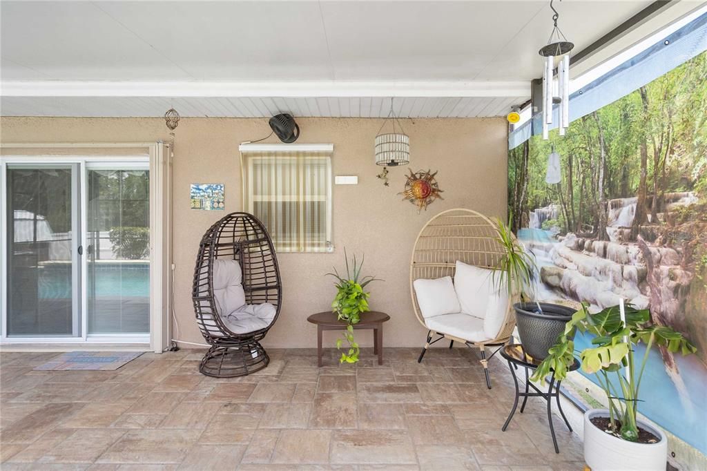 Active With Contract: $449,000 (4 beds, 2 baths, 2200 Square Feet)