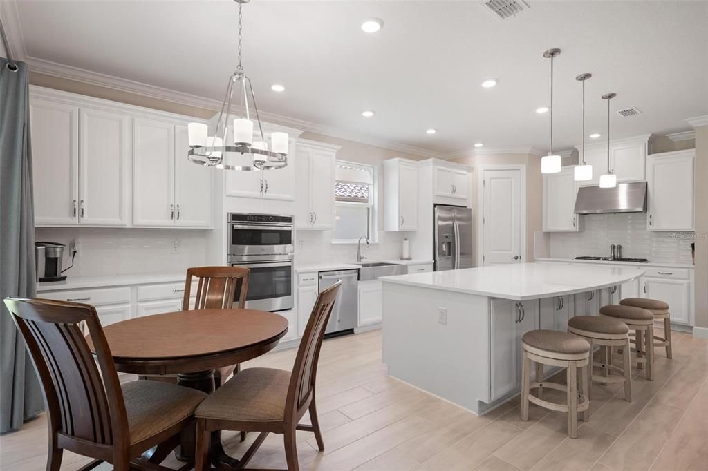 Informal dining in the breakfast nook and breakfast bar will make entertaining friends and family a snap!