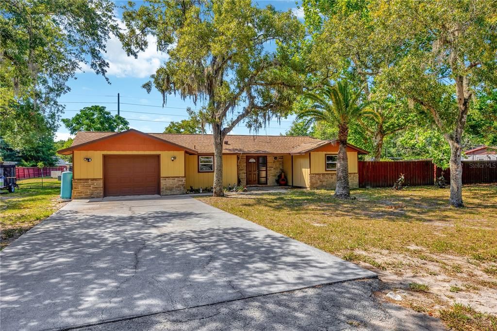 Active With Contract: $390,000 (4 beds, 2 baths, 1794 Square Feet)