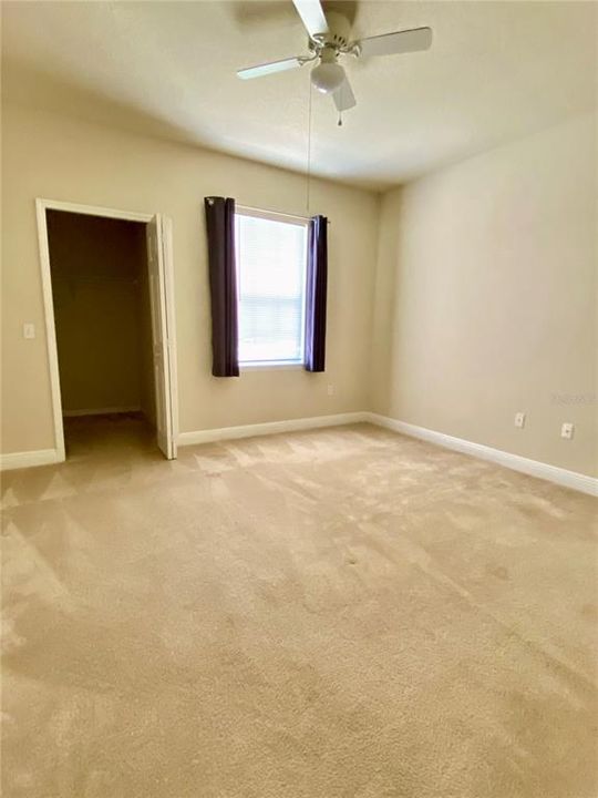 For Rent: $1,585 (1 beds, 1 baths, 942 Square Feet)