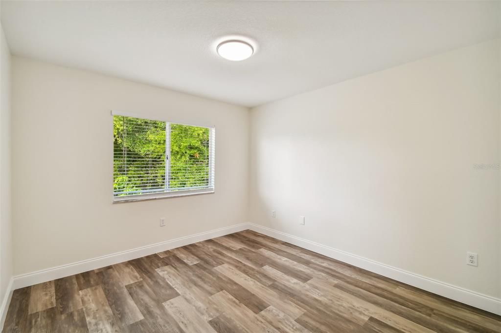 Active With Contract: $2,650 (4 beds, 2 baths, 1971 Square Feet)