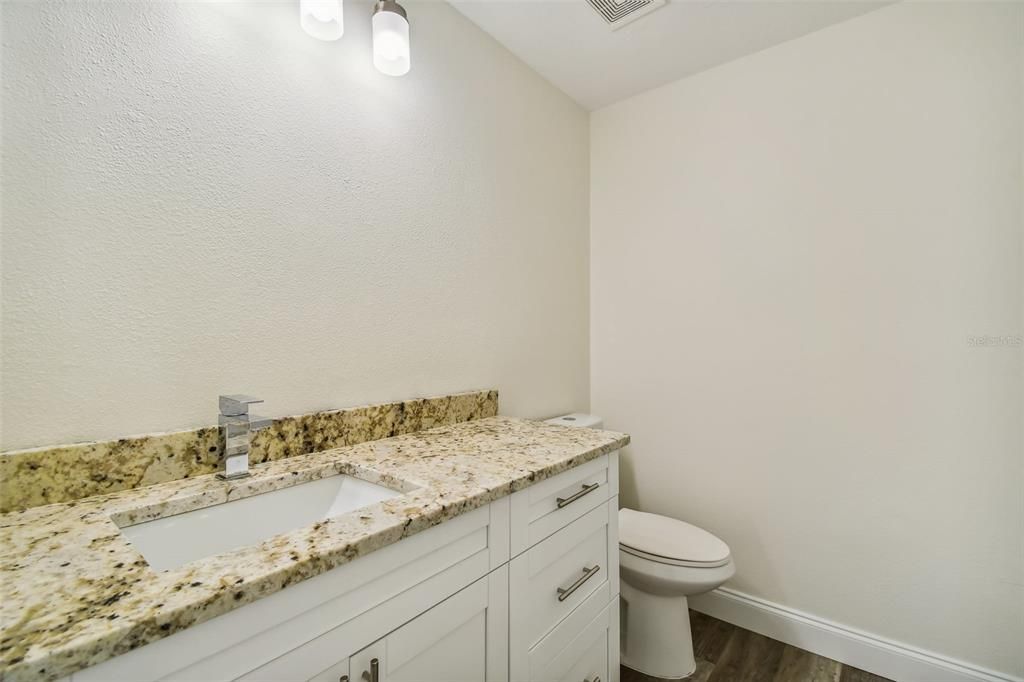 Active With Contract: $2,650 (4 beds, 2 baths, 1971 Square Feet)