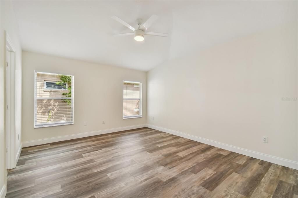 Active With Contract: $2,650 (4 beds, 2 baths, 1971 Square Feet)